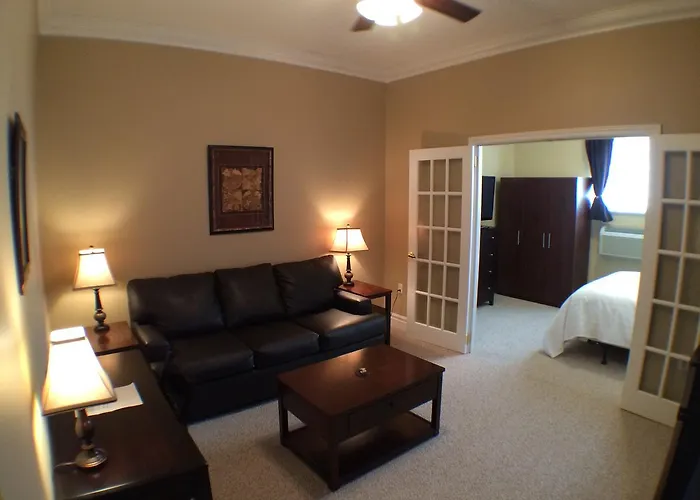 Executive Queen Suite